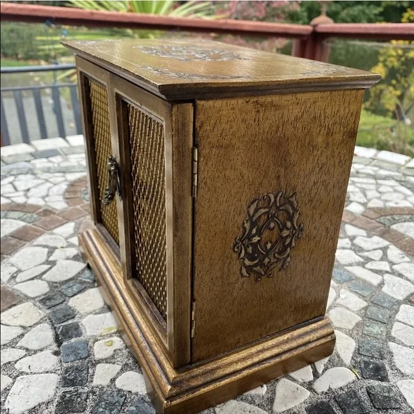 Italian Florentine Regency Gold Cream Music Jewelry Box Dresser/Desk Vintage